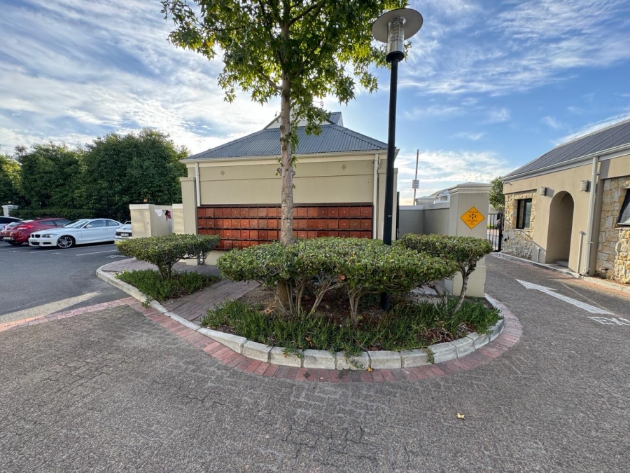 2 Bedroom Property for Sale in Silver Oaks Western Cape